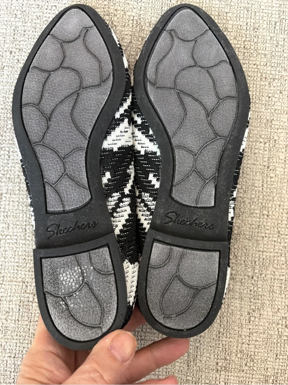Skechers new without